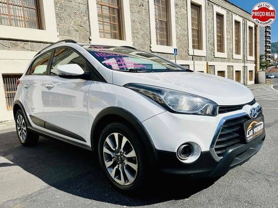 HYUNDAI HB20X 1.6 16V STYLE FLEX 4P AUTOMÁTICO HYUNDAI HB20X 1.6 16V STYLE FLEX 4P AUTOMÁTICO